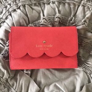 Kate spade coral scallop wallet